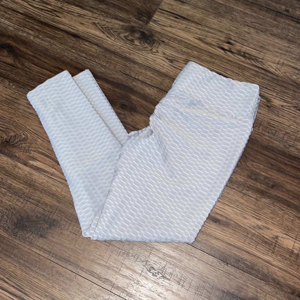 NWOT Tik Tok Famous Honeycomb Gray Leggings